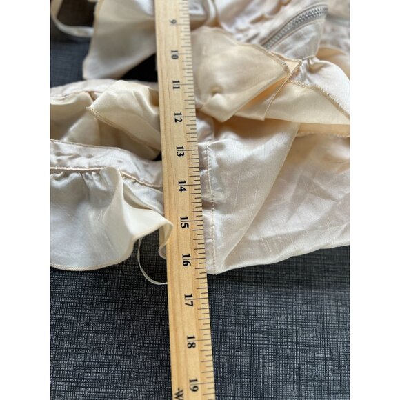 NEW Vintage Womens S Conture Twelve Satin Style Ruffle Tank top Ivory Party Chic - Picture 16 of 16